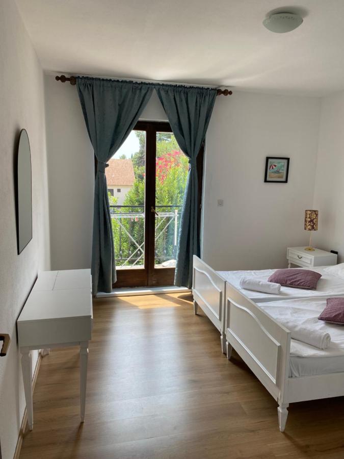 Villa Charlotte Оребич Екстер'єр фото